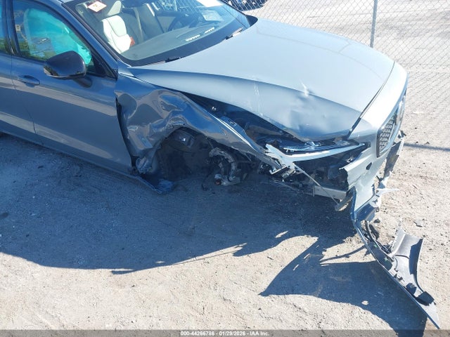 2024 VOLVO S60 7JRL12TL7RG319252 Photo 5