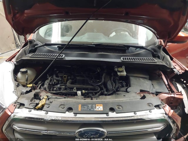 1FMCU0GD1KUC27814 Ford ESCAPE SE
