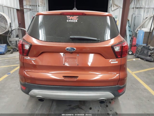 1FMCU0GD1KUC27814 Ford ESCAPE SE