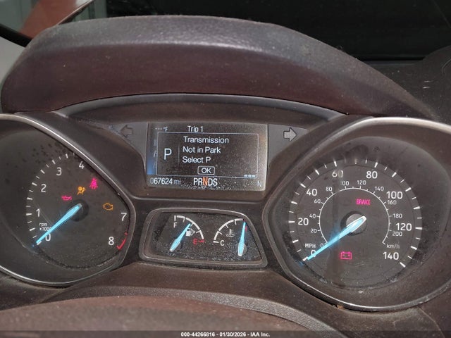 1FMCU0GD1KUC27814 Ford ESCAPE SE