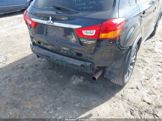 JA4AP3AUXJU000966 Mitsubishi Outlander Sport 2.0 Es