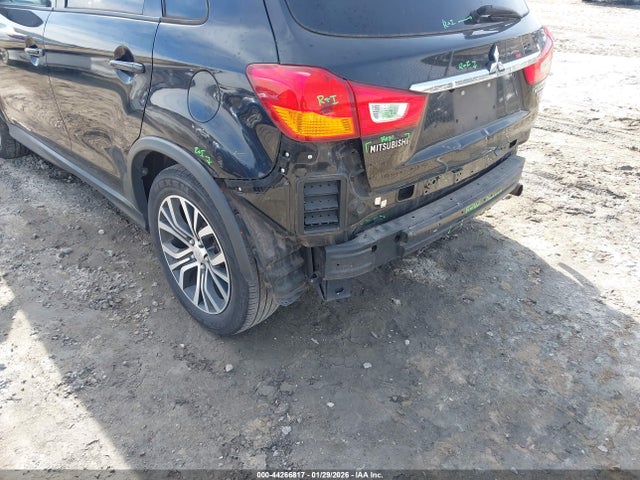 JA4AP3AUXJU000966 Mitsubishi Outlander Sport 2.0 Es