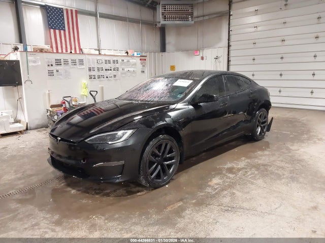 2023 Tesla Model S Dual Motor All-wheel Drive/standard Range მანქანა იყიდება აუქციონზე, vin: 5YJSA1E52PF522821, აუქციონის ნომერი: 44266831
