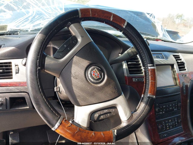 2014 Cadillac Escalade Esv Standard მანქანა იყიდება აუქციონზე, vin: 1GYS4GEF0ER119540, აუქციონის ნომერი: 44266837