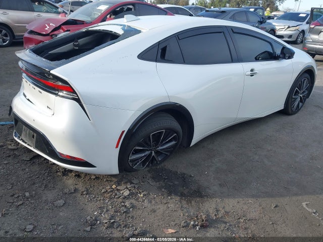 2023 TOYOTA PRIUS JTDACAAU2P3000304 Photo 3