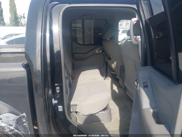 1N6AD0ERXJN725140 Nissan Frontier Sv
