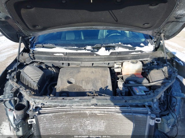 44266868 :رقم المزاد ، 5GAERBKW0KJ300581 vin ، 2019 Buick Enclave Fwd Essence مزاد بيع