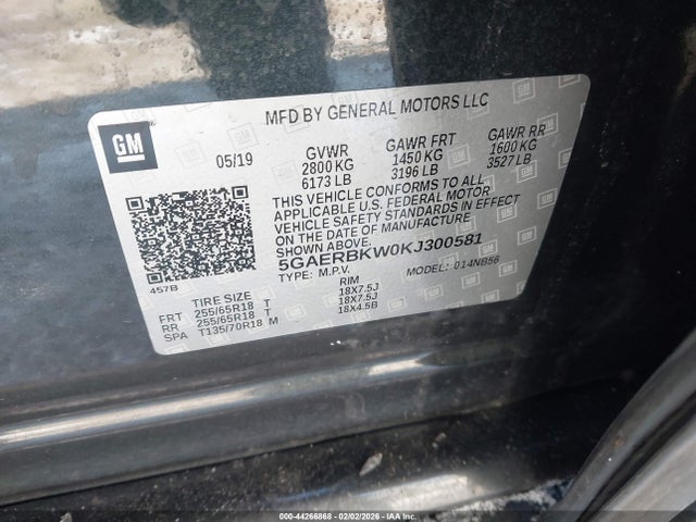 44266868 :رقم المزاد ، 5GAERBKW0KJ300581 vin ، 2019 Buick Enclave Fwd Essence مزاد بيع