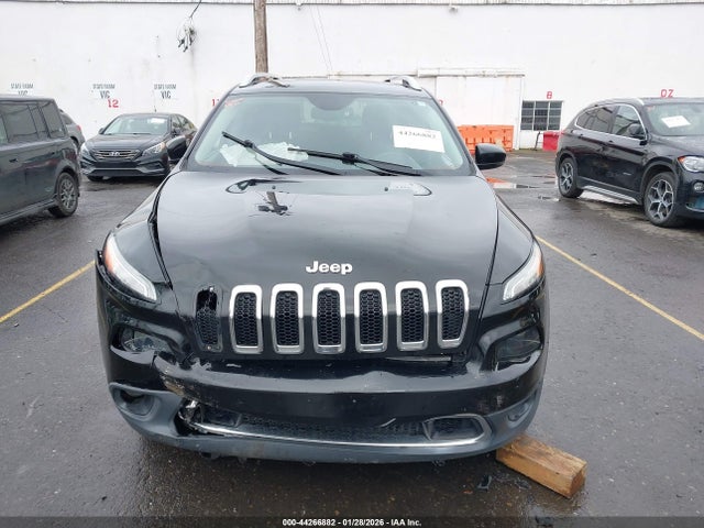 1C4PJLDB4HW513978 Jeep Cherokee Limited Fwd