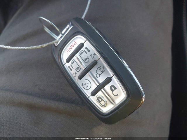 2021 CHRYSLER PACIFICA HYBRID 2C4RC1N74MR507893 Photo 10