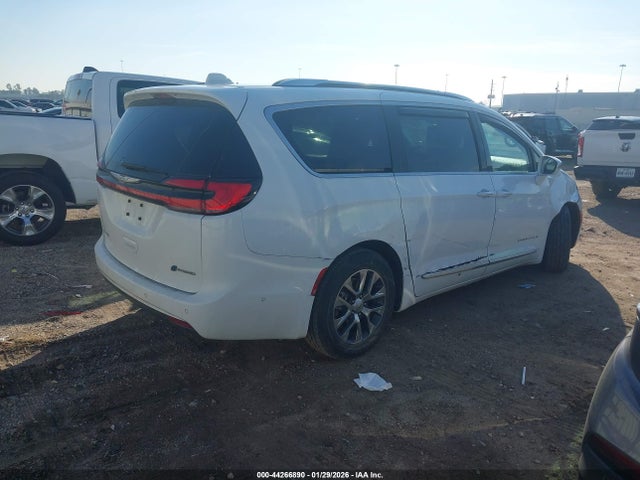 2021 CHRYSLER PACIFICA HYBRID 2C4RC1N74MR507893 Photo 3