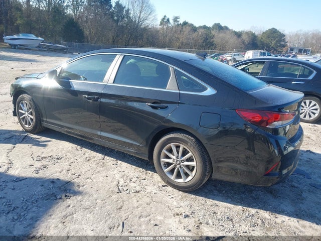 Hyundai SONATA SE 2019 5NPE24AF4KH752137 Image 3