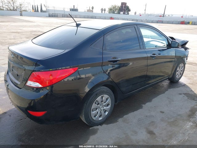 KMHCT4AE1HU374638 Hyundai ACCENT SE
