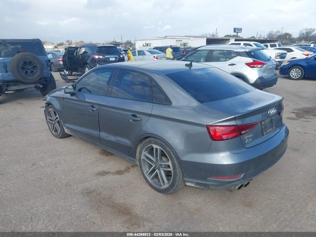 2019 AUDI A3 WAUAUGFF0KA111025 Photo 2