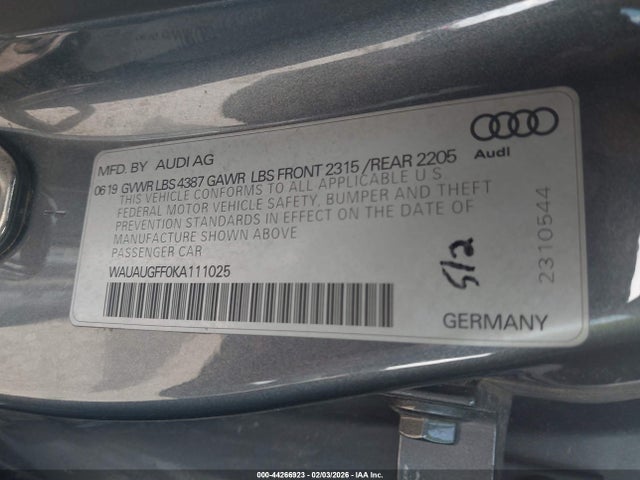 2019 AUDI A3 WAUAUGFF0KA111025 Photo 8