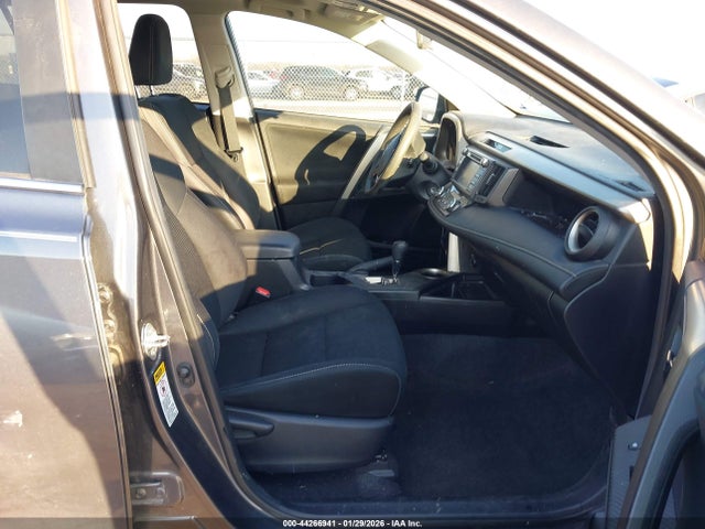 2015 TOYOTA RAV4 2T3WFREV5FW195390 Photo 4