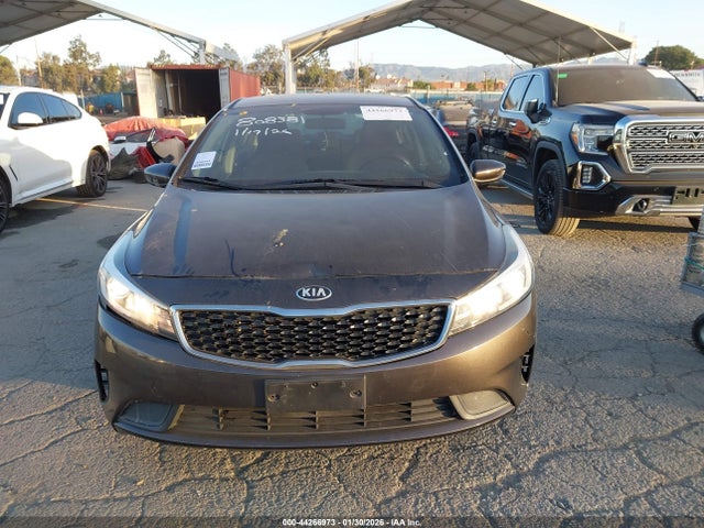 3KPFK4A75JE219195 KIA FORTE LX