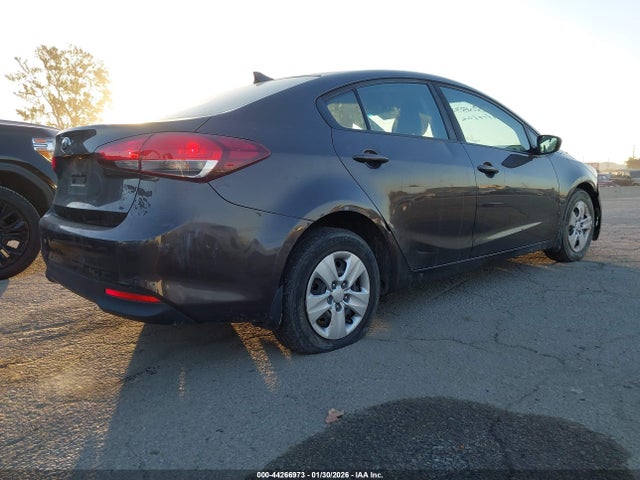 3KPFK4A75JE219195 KIA FORTE LX