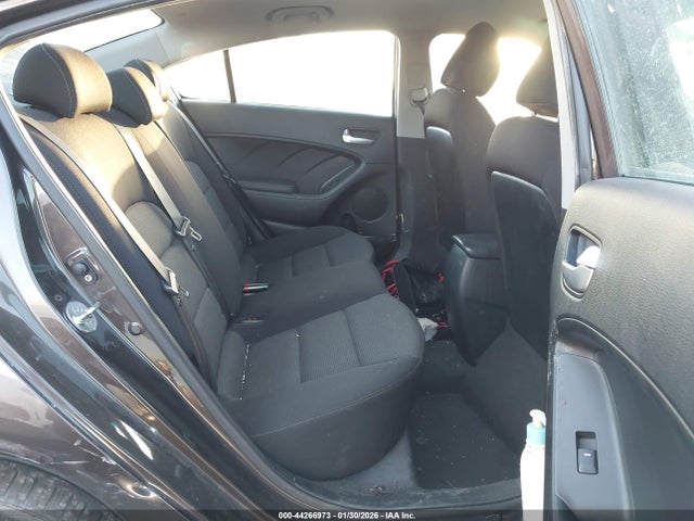 3KPFK4A75JE219195 KIA FORTE LX