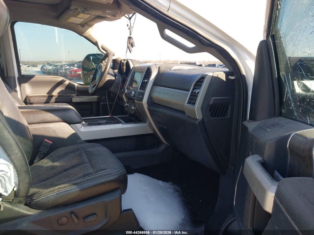 1FT8W2BT5LEE95193 Ford F-250 Lariat