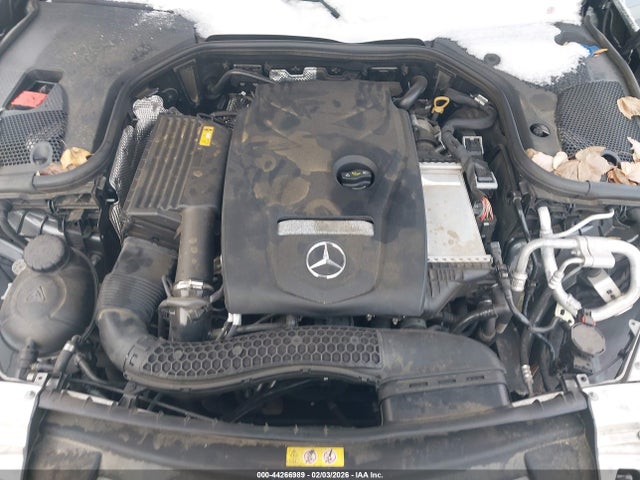 44266989 :رقم المزاد ، WDDZF4JB3JA377727 vin ، 2018 Mercedes-benz E 300 مزاد بيع