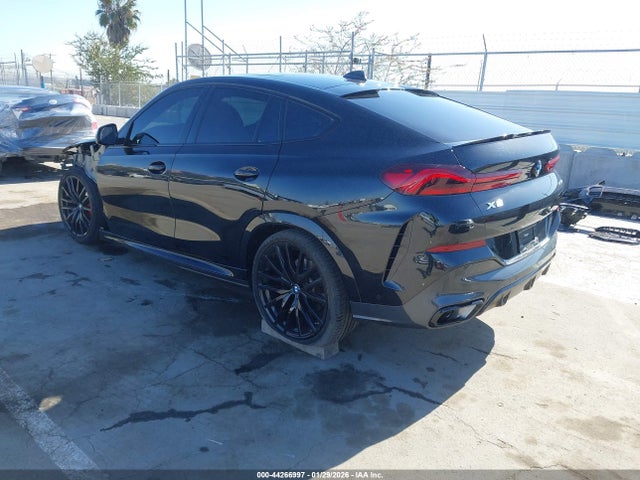 2023 BMW X6 5UXCY6C08P9R85026 Photo 2