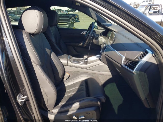 2023 BMW X6 5UXCY6C08P9R85026 Photo 4