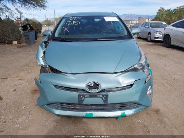Toyota Prius Three Touring 2016 JTDKARFU8G3020641 Image 12