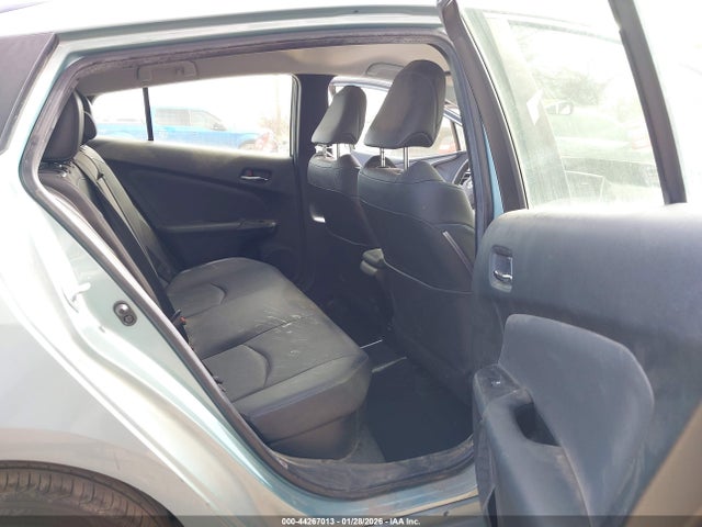 Toyota Prius Three Touring 2016 JTDKARFU8G3020641 Image 8