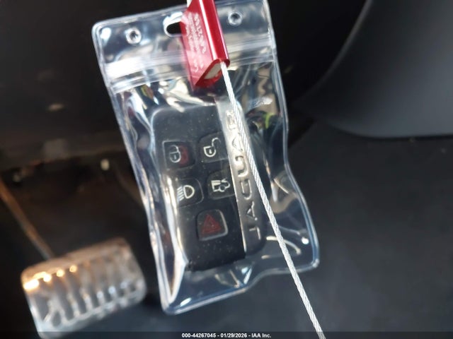 2015 JAGUAR XJ SAJWA1CZ3F8V84722 Photo 10