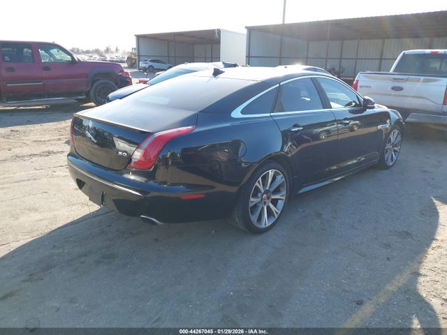 2015 JAGUAR XJ SAJWA1CZ3F8V84722 Photo 3