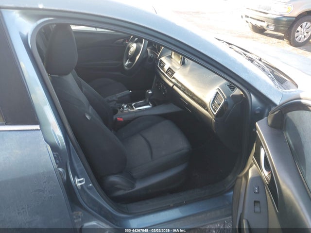 3MZBM1U7XGM329660 Mazda Mazda3 I Sport