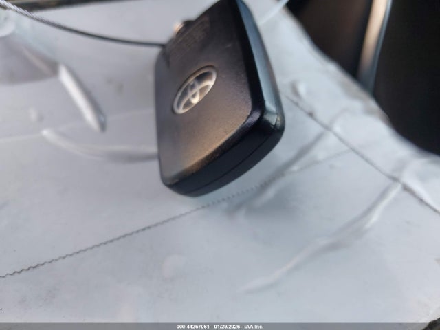 4T1BF1FK1HU407668 Toyota CAMRY SE