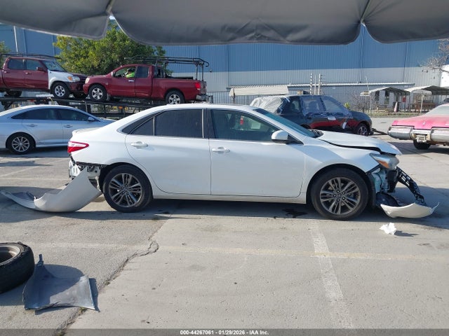 4T1BF1FK1HU407668 Toyota CAMRY SE