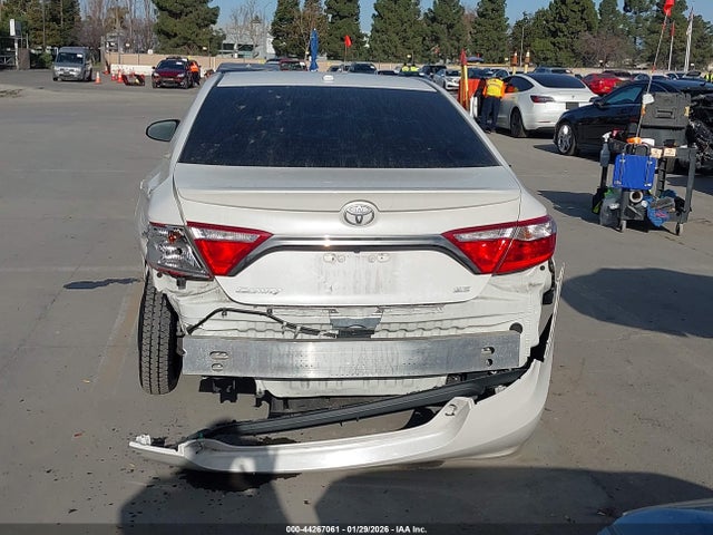 4T1BF1FK1HU407668 Toyota CAMRY SE
