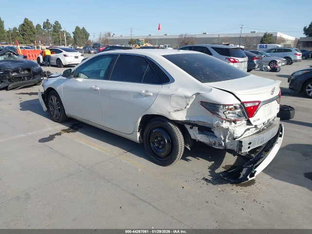 4T1BF1FK1HU407668 Toyota CAMRY SE