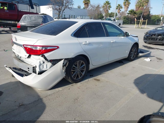 4T1BF1FK1HU407668 Toyota CAMRY SE