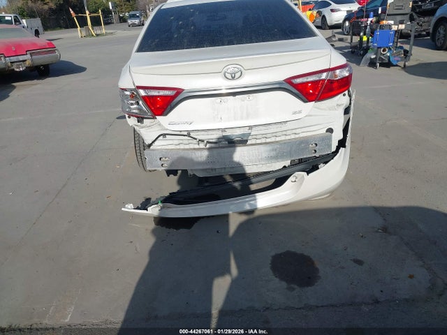 4T1BF1FK1HU407668 Toyota CAMRY SE