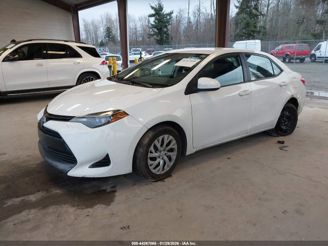 2T1BURHE4HC872118 Toyota COROLLA LE