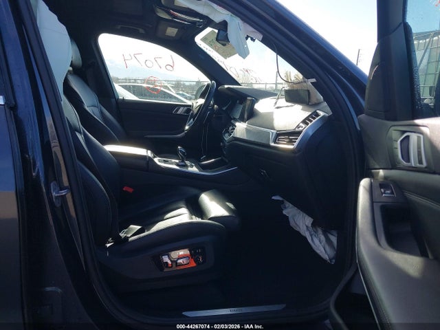 5UXCR6C54KLK84388 BMW X5 Xdrive40i