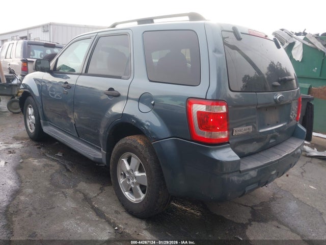 2012 FORD ESCAPE 1FMCU9DG6CKC77818 Photo 2