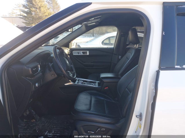 2020 FORD EXPLORER 1FMSK8FHXLGB70193 Photo 4