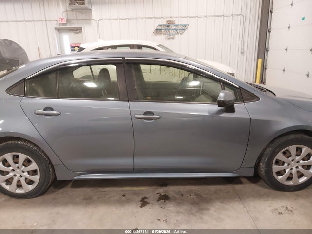 JTDEPRAE6LJ041568 Toyota COROLLA LE