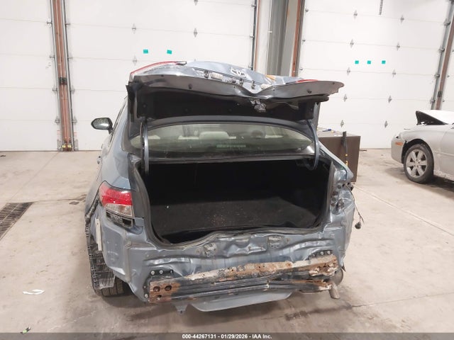 JTDEPRAE6LJ041568 Toyota COROLLA LE