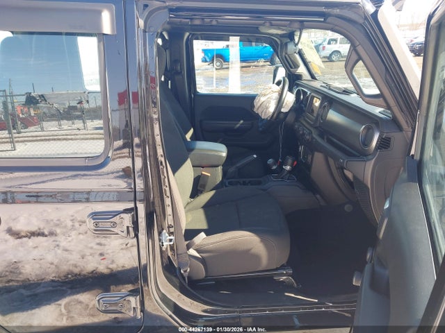 2023 JEEP GLADIATOR 1C6HJTAG6PL549179 Photo 4