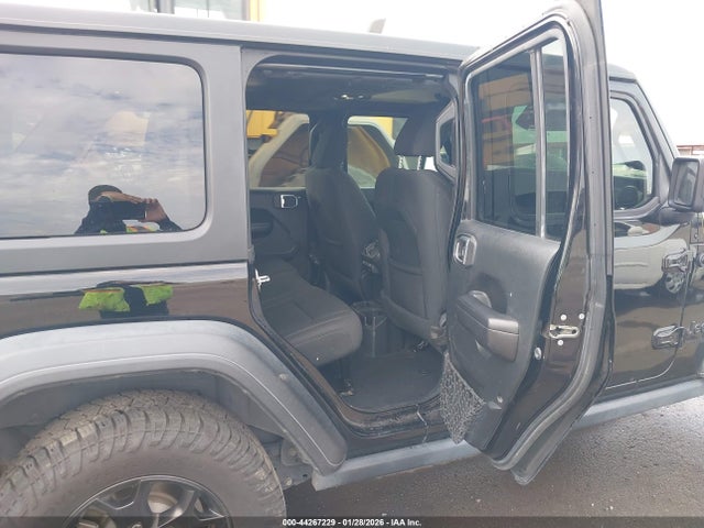 1C4HJXDG2LW332412 Jeep Wrangler Unlimited Willys 4x4