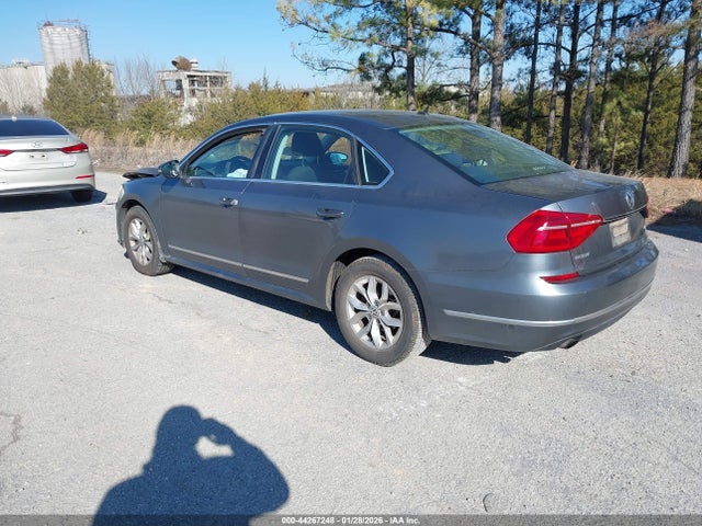 Продаж на аукціоні авто 2016 Volkswagen Passat 1.8t S, vin: 1VWAT7A32GC050272, номер лоту: 44267248