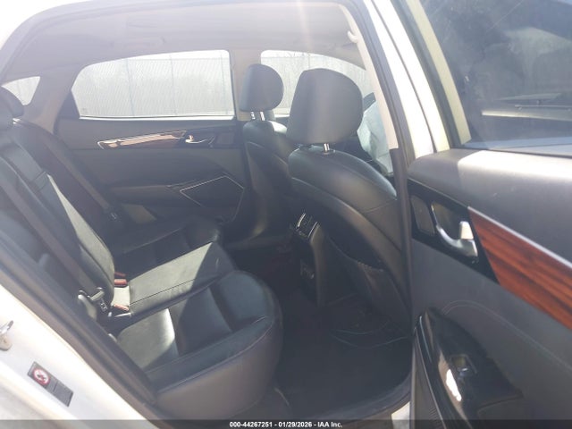 KNALC4J1XH5069695 KIA Cadenza Premium