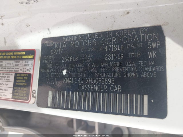 KNALC4J1XH5069695 KIA Cadenza Premium