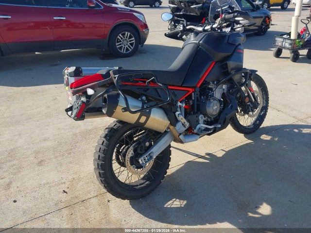 ZD4XBUA08RS002339 Aprilia Tuareg 660